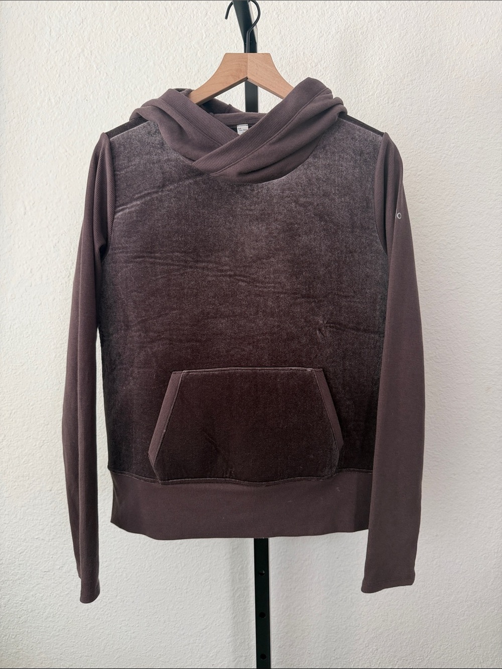 Alo Yoga Luxe Hoodie - Picture 2 of 5